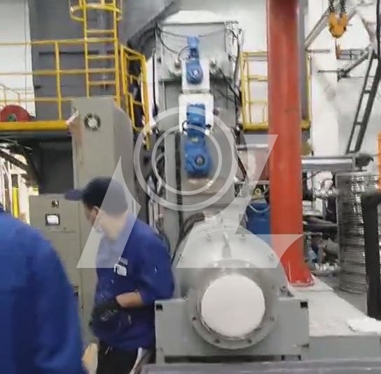 上料，捏合，精練